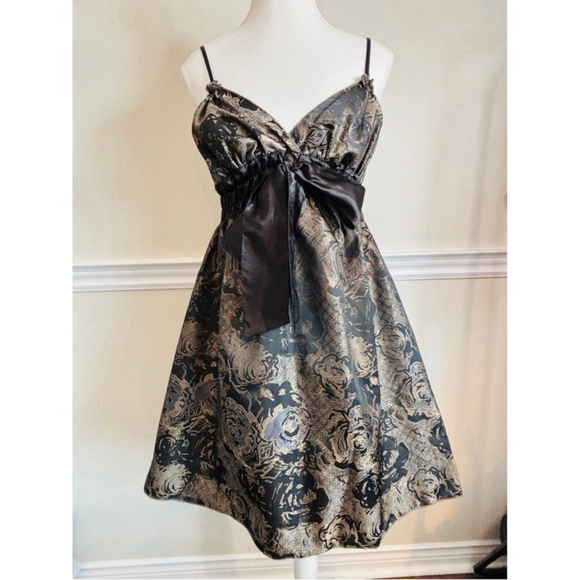 Womens Small Black and Gold Floral Mini Dress Studio M Bella Swan Fairy Goth - Picture 11 of 11